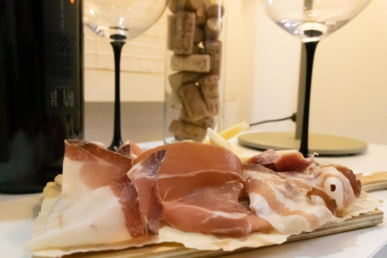 Locanda Del Buongustaio Cagliari Exterior foto